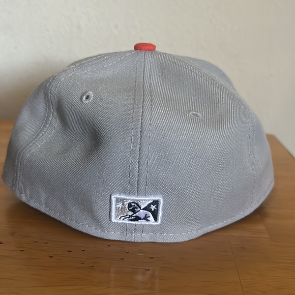 NWOT New Era Las Vegas Aviators Fitted Hat - Picture 2 of 4